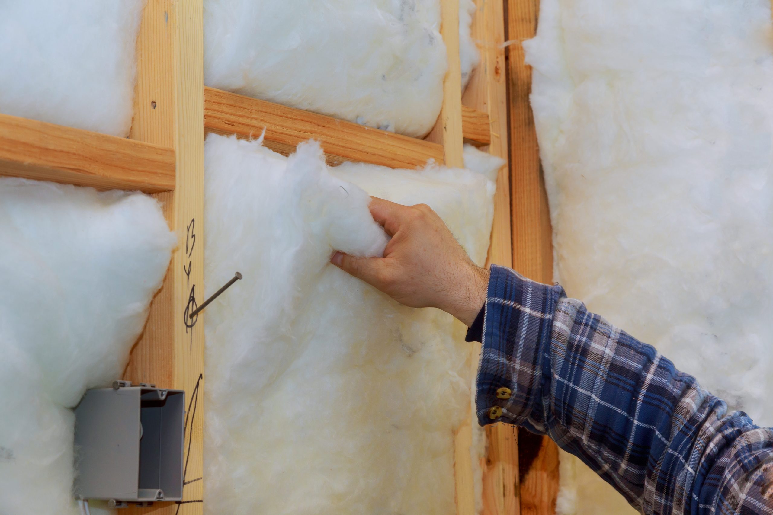 What Is A Radiant Barrier And How Does It Work? - Global Green Solutions